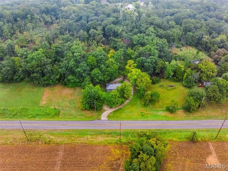 18651 Saint Albans Road, Wildwood, MO 63038 — listing photo 18 of 41