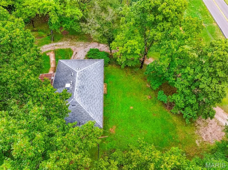 18651 Saint Albans Road, Wildwood, MO 63038 — listing photo 33 of 41