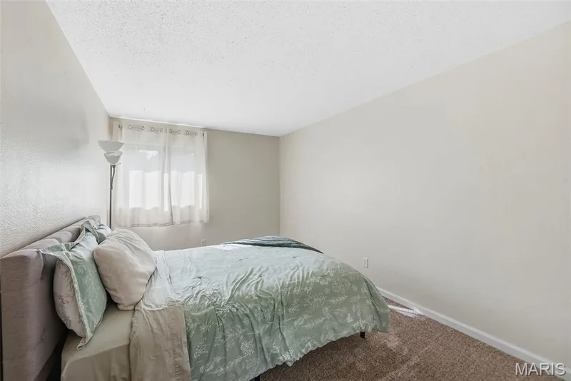 1465 Heritage Landing #401, St Charles, MO 63303 — listing photo 20 of 33