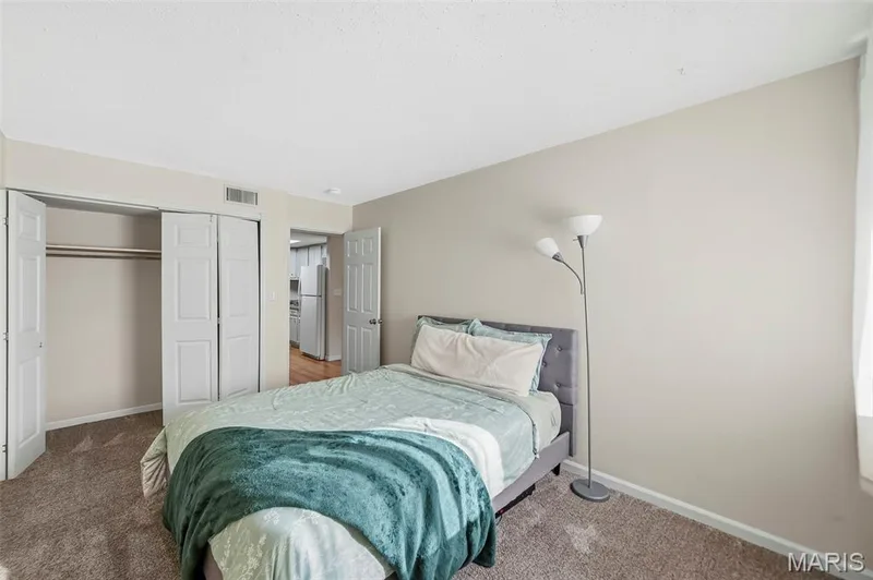 1465 Heritage Landing #401, St Charles, MO 63303 — listing photo 21 of 33