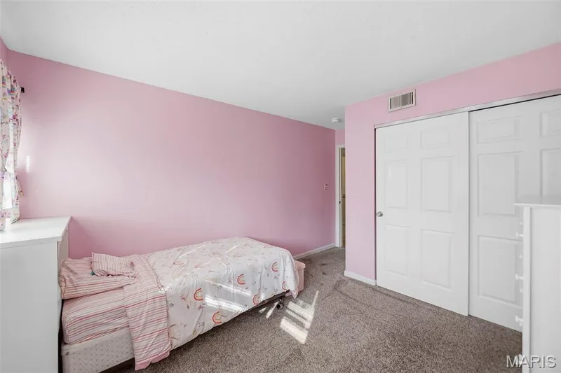 1465 Heritage Landing #401, St Charles, MO 63303 — listing photo 23 of 33
