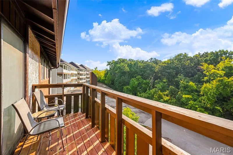 1465 Heritage Landing #401, St Charles, MO 63303 — listing photo 31 of 33