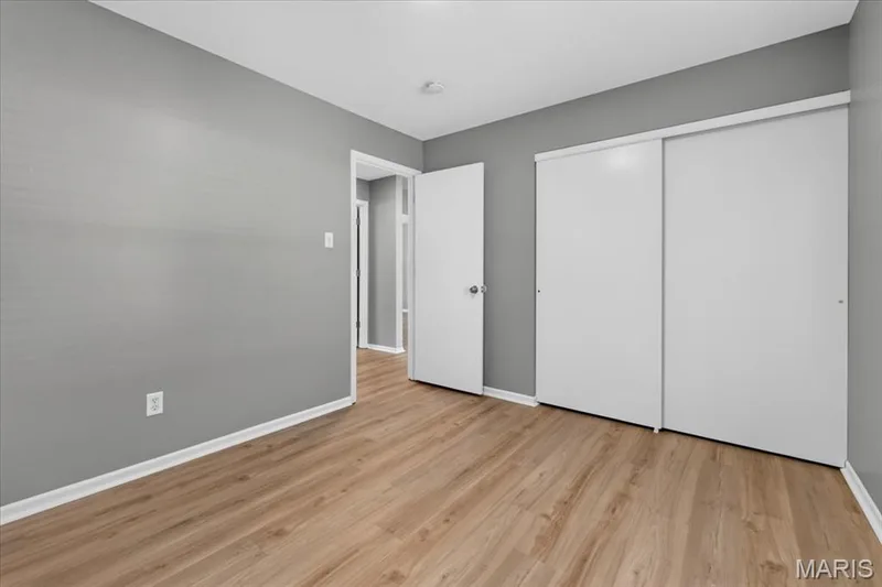 Second bedroom has has large closet space — 885 Delray Drive #H, St Peters, MO 63376