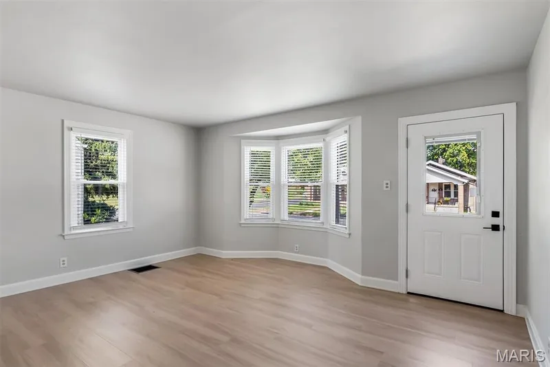 Living room with charming front window! — 1165 Jackson Street, St Charles, MO 63301
