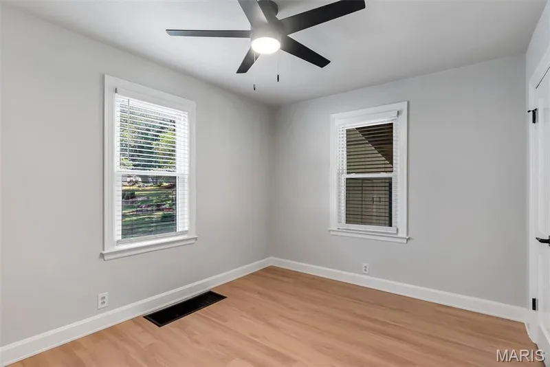 First bedroom on the main level. — 1165 Jackson Street, St Charles, MO 63301