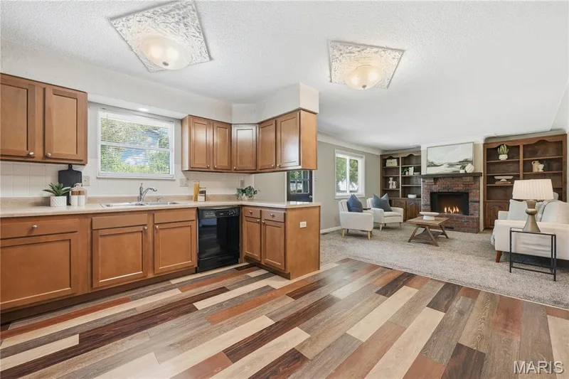 2908 Westminister Drive, St Charles, MO 63301 — listing photo 9 of 25
