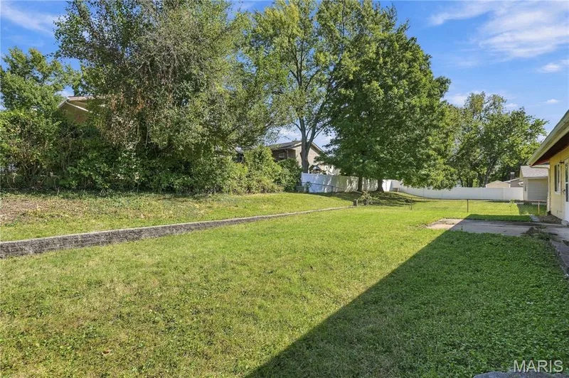 2908 Westminister Drive, St Charles, MO 63301 — listing photo 23 of 25