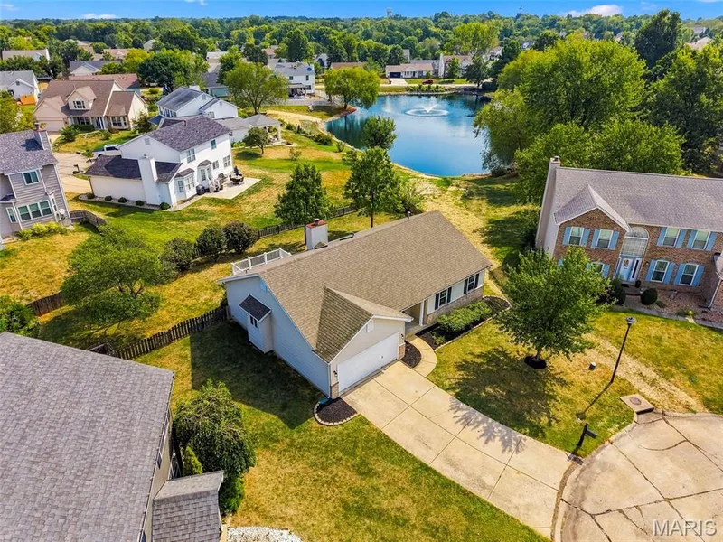 7 Town Cryer Court, O'Fallon, MO β listing photo 1