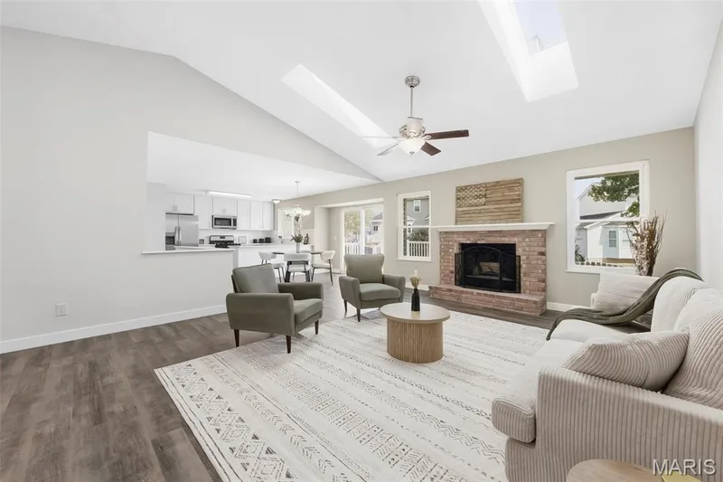7 Town Cryer Court, O'Fallon, MO 63366 — listing photo 6 of 56