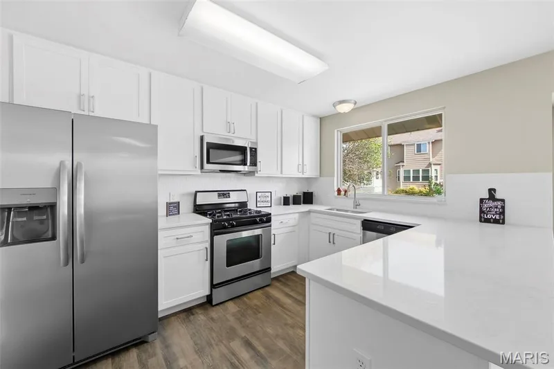 7 Town Cryer Court, O'Fallon, MO 63366 — listing photo 13 of 56