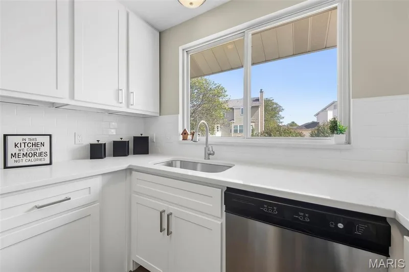 7 Town Cryer Court, O'Fallon, MO 63366 — listing photo 17 of 56