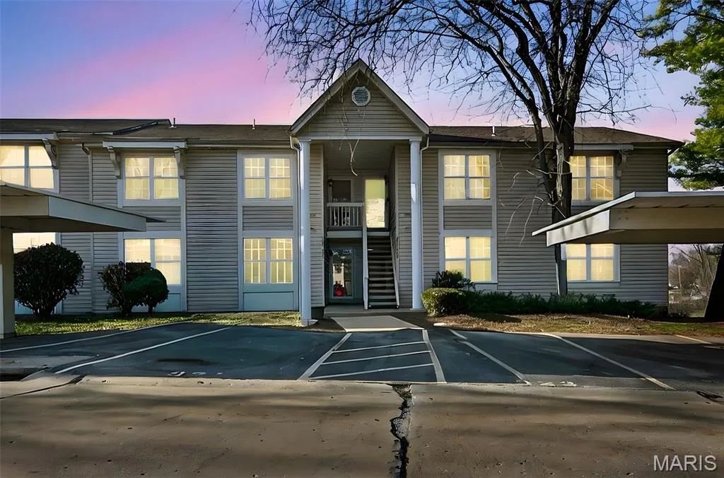 929 Sugar Lake Court #7, St Peters, MO 63376 — listing photo 1 of 24