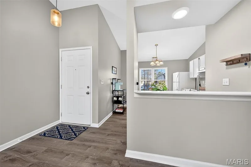929 Sugar Lake Court #7, St Peters, MO 63376 — listing photo 4 of 24