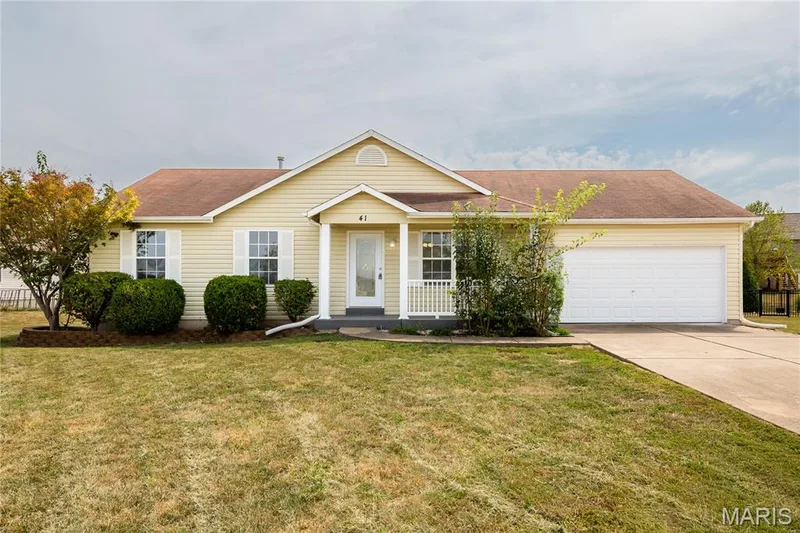 41 Double Creek Court, Wentzville, MO β listing photo 1