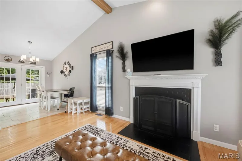 6 Queensboro Drive, O'Fallon, MO 63376 — listing photo 5 of 37