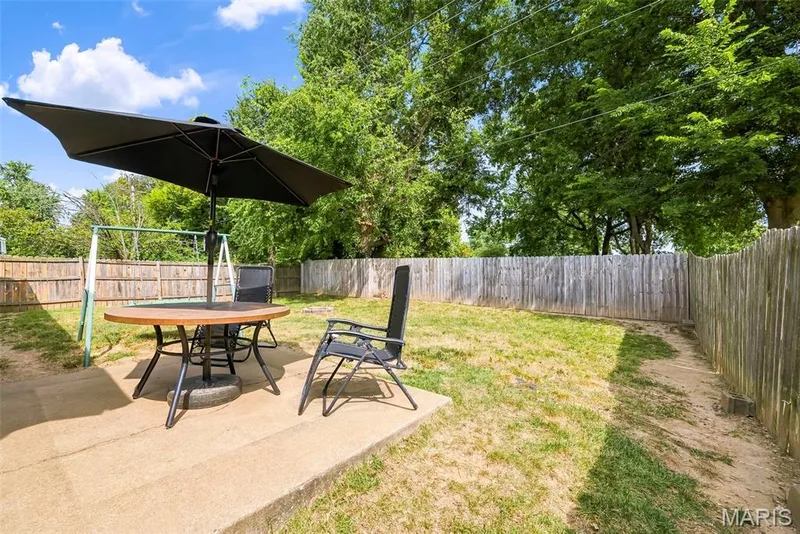 6 Queensboro Drive, O'Fallon, MO 63376 — listing photo 33 of 37