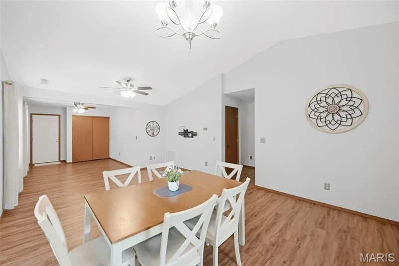 419 Cambridge Place #A, St Peters, MO 63376 — listing photo 5 of 29