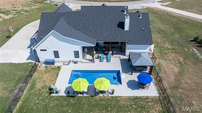 129 Lonesome Dove Way, Foristell, MO 63348 — listing photo 36 of 40