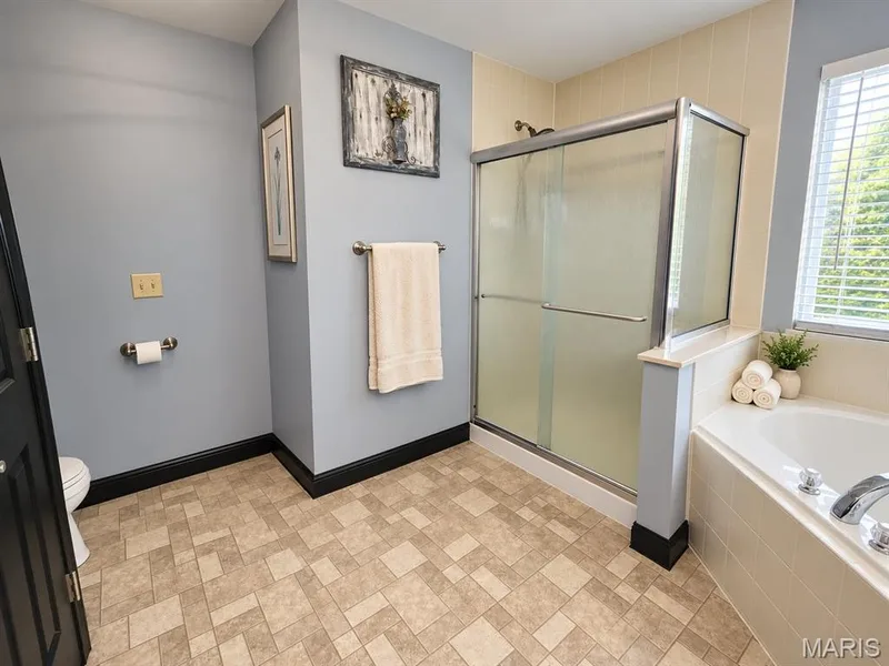 2548 Autumn Fields Lane, Wentzville, MO 63385 — listing photo 21 of 34