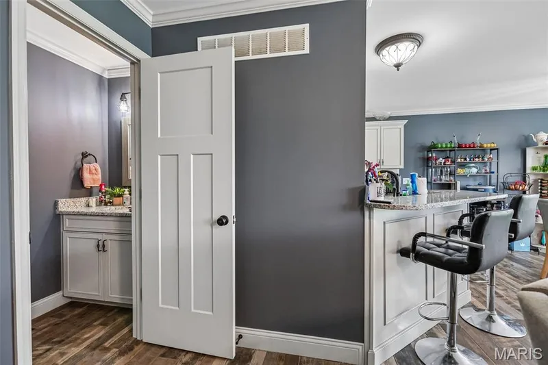 206 Colonial Crossing, Wentzville, MO 63385 — listing photo 7 of 47