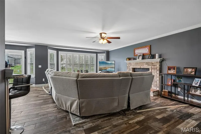206 Colonial Crossing, Wentzville, MO 63385 — listing photo 10 of 47