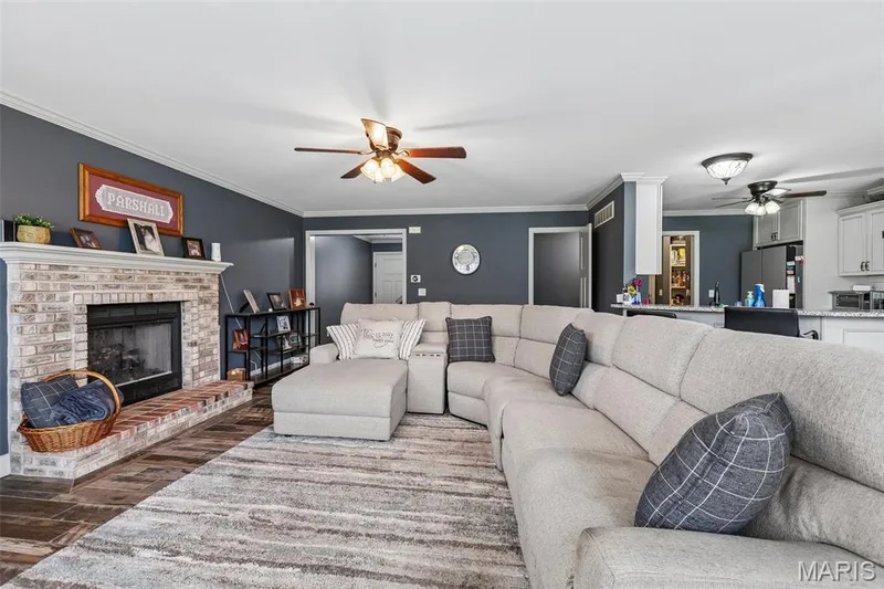 206 Colonial Crossing, Wentzville, MO 63385 — listing photo 12 of 47
