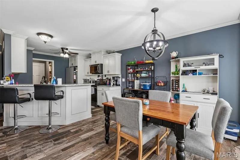 206 Colonial Crossing, Wentzville, MO 63385 — listing photo 14 of 47