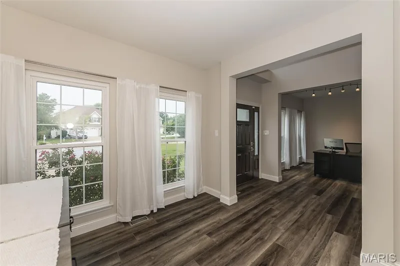 472 Brookhaven Court, O'Fallon, MO 63368 — listing photo 13 of 64