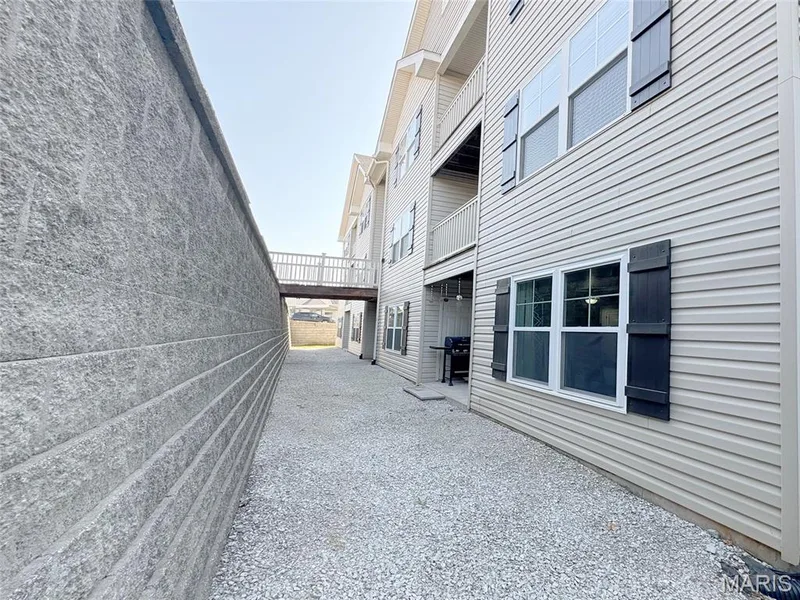 Private outdoor area. — 312 Bramblett Hills, O'Fallon, MO 63366
