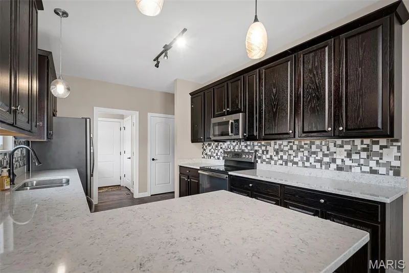 102 Savannah Terrace, Wentzville, MO 63385 — listing photo 28 of 29