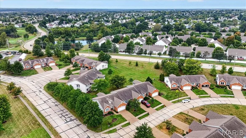 2169 Farnsworth Drive #1424A, O'Fallon, MO 63368 — listing photo 40 of 48