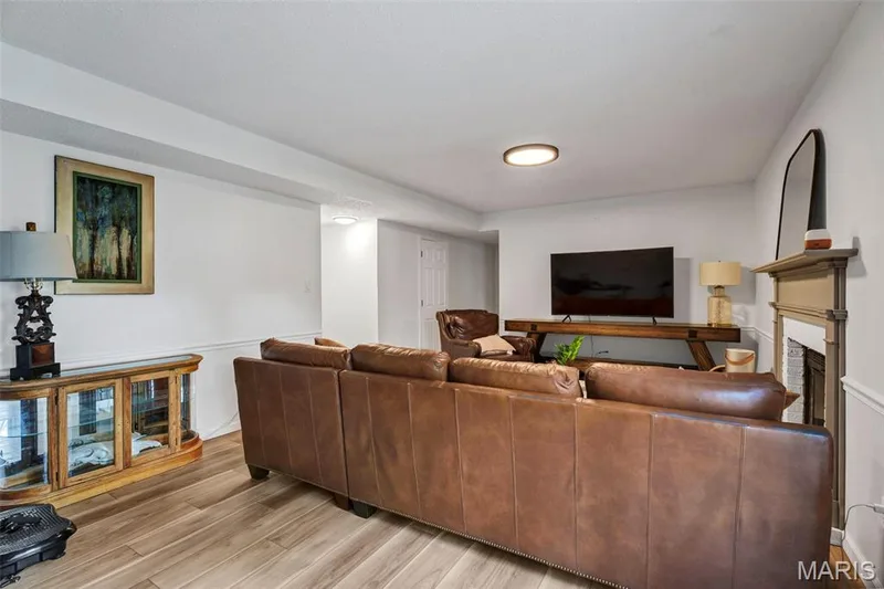 13305 Woodlake Village Court, Chesterfield, MO 63141 — listing photo 20 of 23