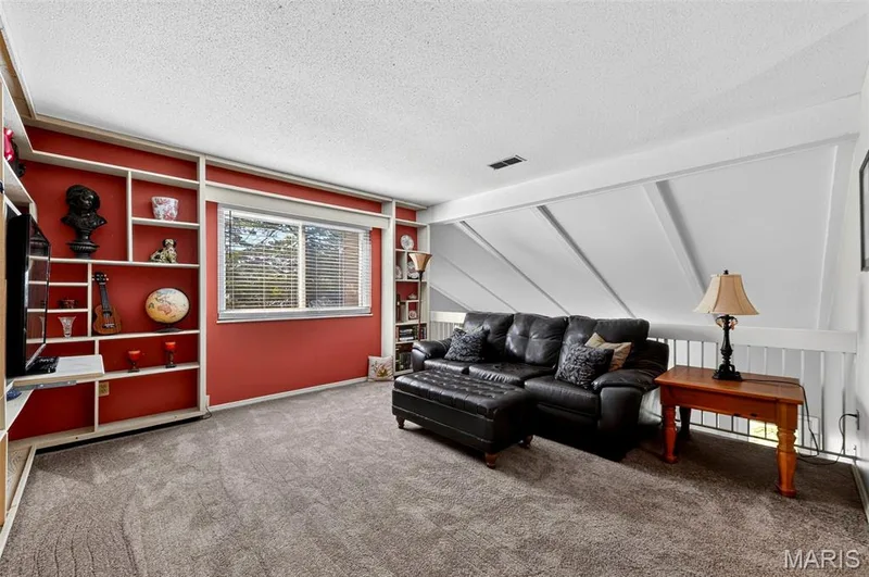 Loft Space, Overlooks The Main Level Front Living Area — 25 Vicksburg Station, St Charles, MO 63303