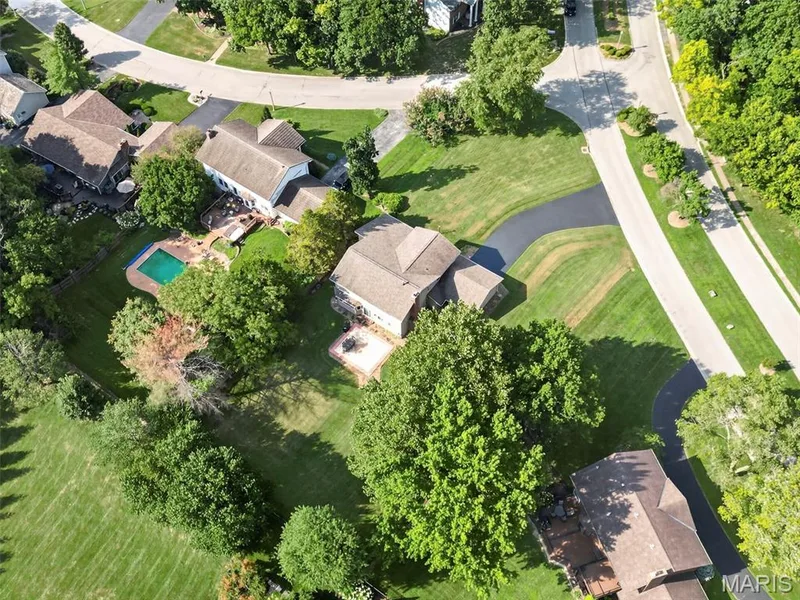25 Vicksburg Station, St Charles, MO 63303 — listing photo 32 of 40
