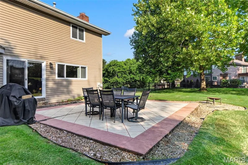 .54 acre lot. Ready to play with a custom patio & fully fenced! — 25 Vicksburg Station, St Charles, MO 63303