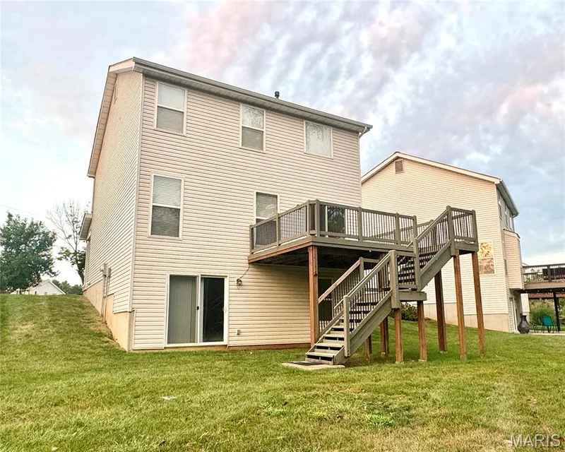 722 Wayland Drive, O'Fallon, MO 63366 — listing photo 14 of 34