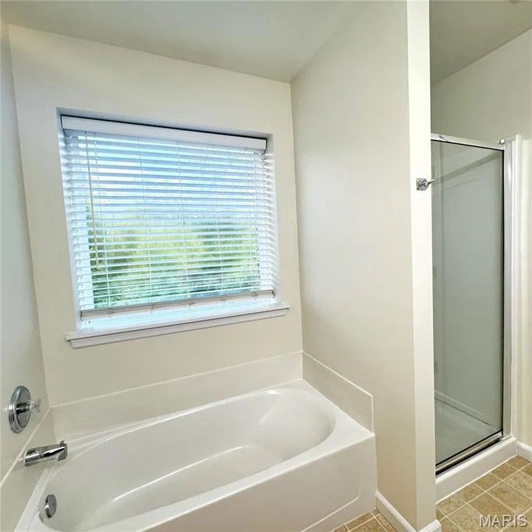 722 Wayland Drive, O'Fallon, MO 63366 — listing photo 18 of 34