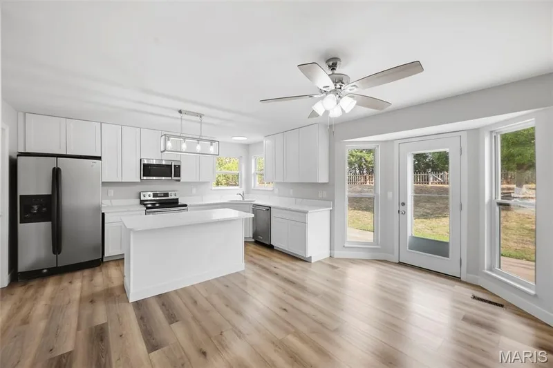WOW! — 1014 Wake Court, Wentzville, MO 63385