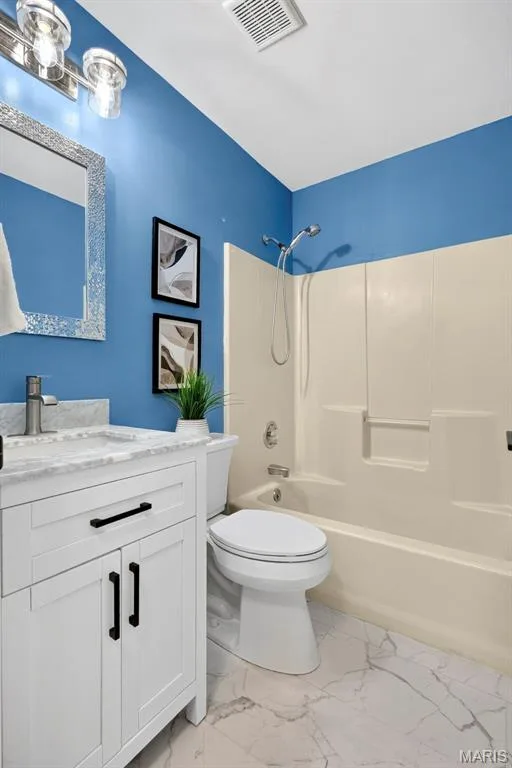 6401 Long Timber Drive, O'Fallon, MO 63368 — listing photo 29 of 48
