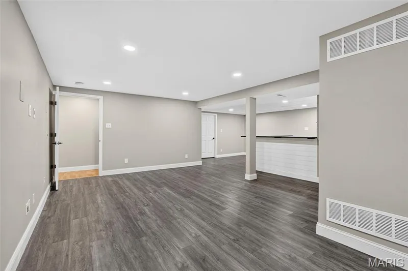 6401 Long Timber Drive, O'Fallon, MO 63368 — listing photo 33 of 48