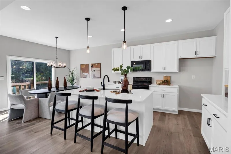 128 Kreder Court, St Charles, MO 63304 — listing photo 13 of 28