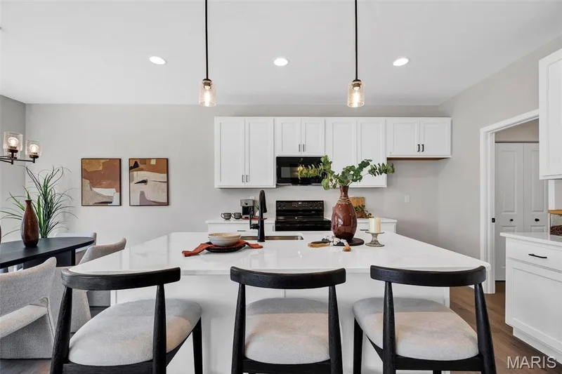 128 Kreder Court, St Charles, MO 63304 — listing photo 15 of 28