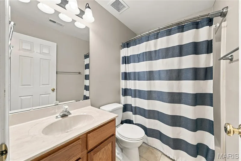 Primary Bathroom — 450 Benton Drive #J, St Peters, MO 63376