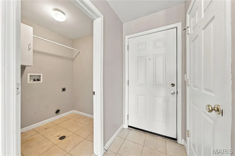 Entrance and Laundry Room — 450 Benton Drive #J, St Peters, MO 63376
