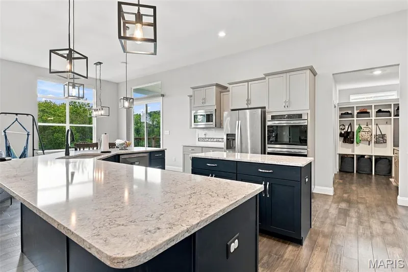 210 Westleigh Court, O'Fallon, MO 63385 — listing photo 8 of 40