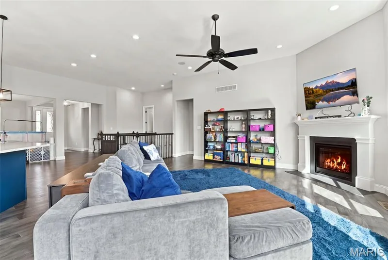 210 Westleigh Court, O'Fallon, MO 63385 — listing photo 15 of 40