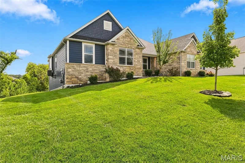 210 Westleigh Court, O'Fallon, MO 63385 — listing photo 37 of 40