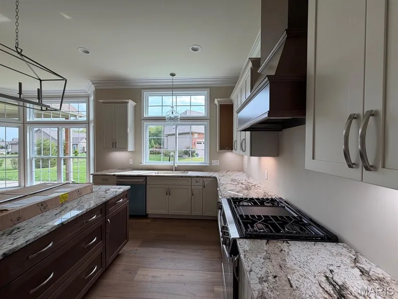 1000 Bellevaux Place, St Charles, MO 63301 — listing photo 15 of 36