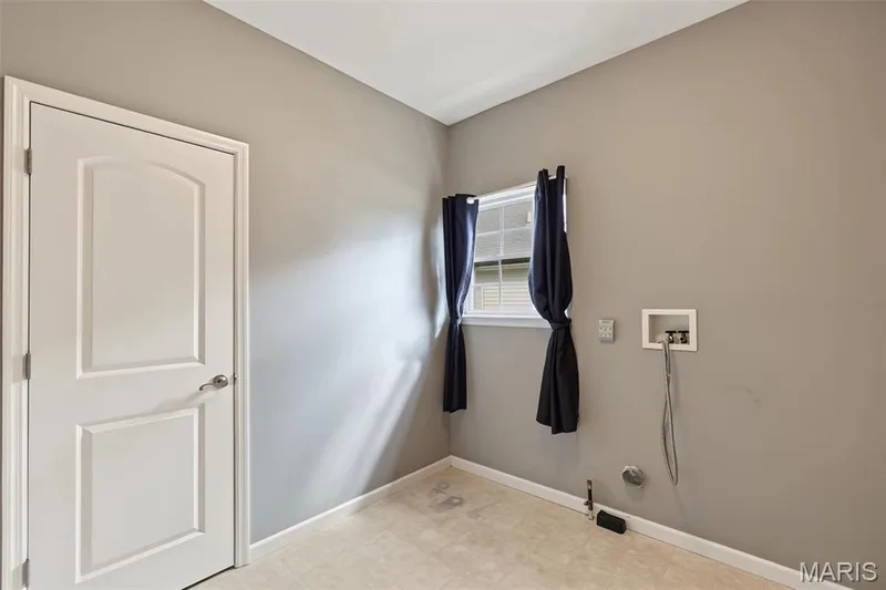 1052 Brook Mont Drive, O'Fallon, MO 63366 — listing photo 29 of 54