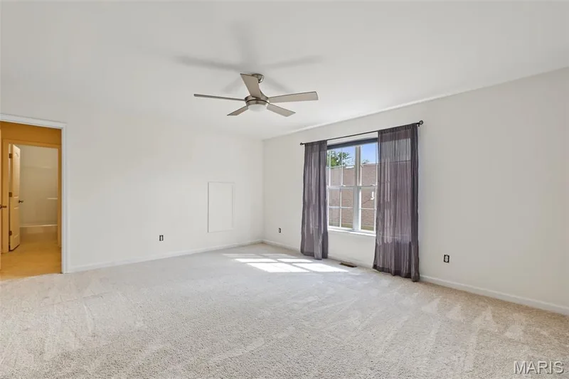 Ensuite — 1052 Brook Mont Drive, O'Fallon, MO 63366